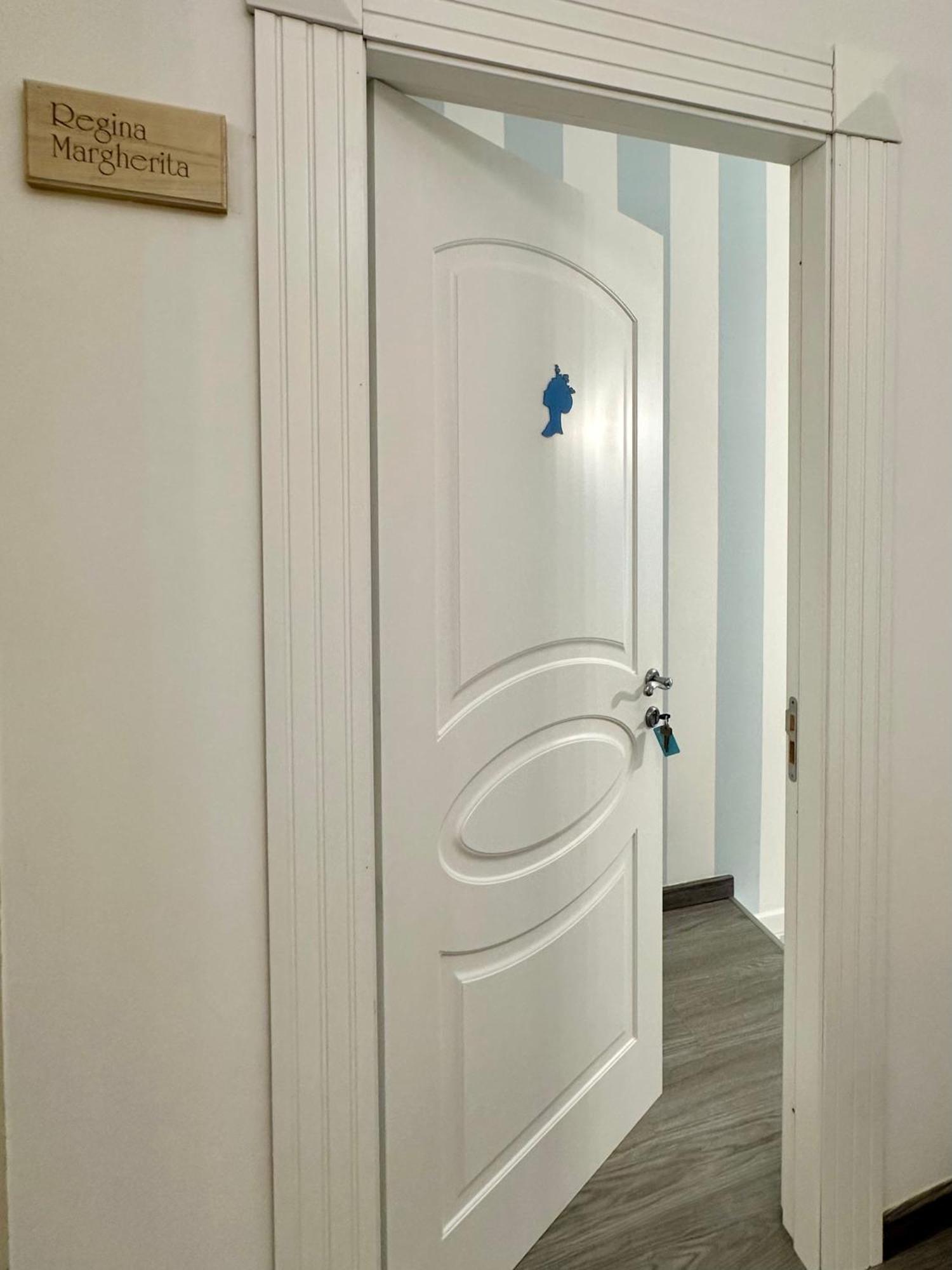 Palazzo Chiatamone Hotell Napoli Eksteriør bilde