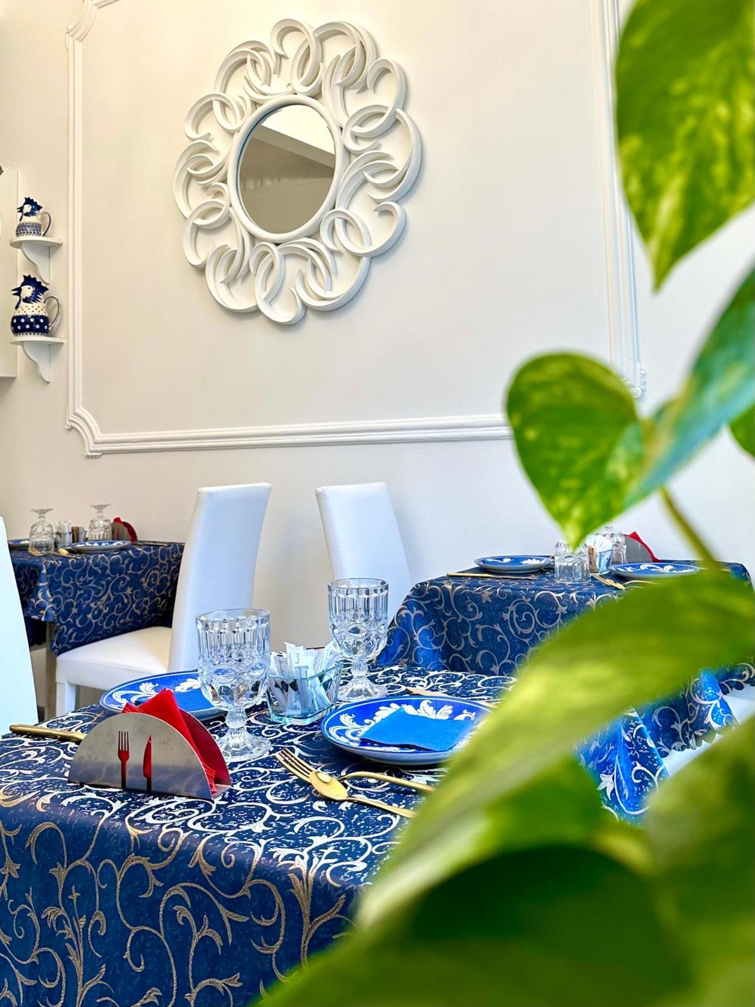 Palazzo Chiatamone Hotell Napoli Eksteriør bilde