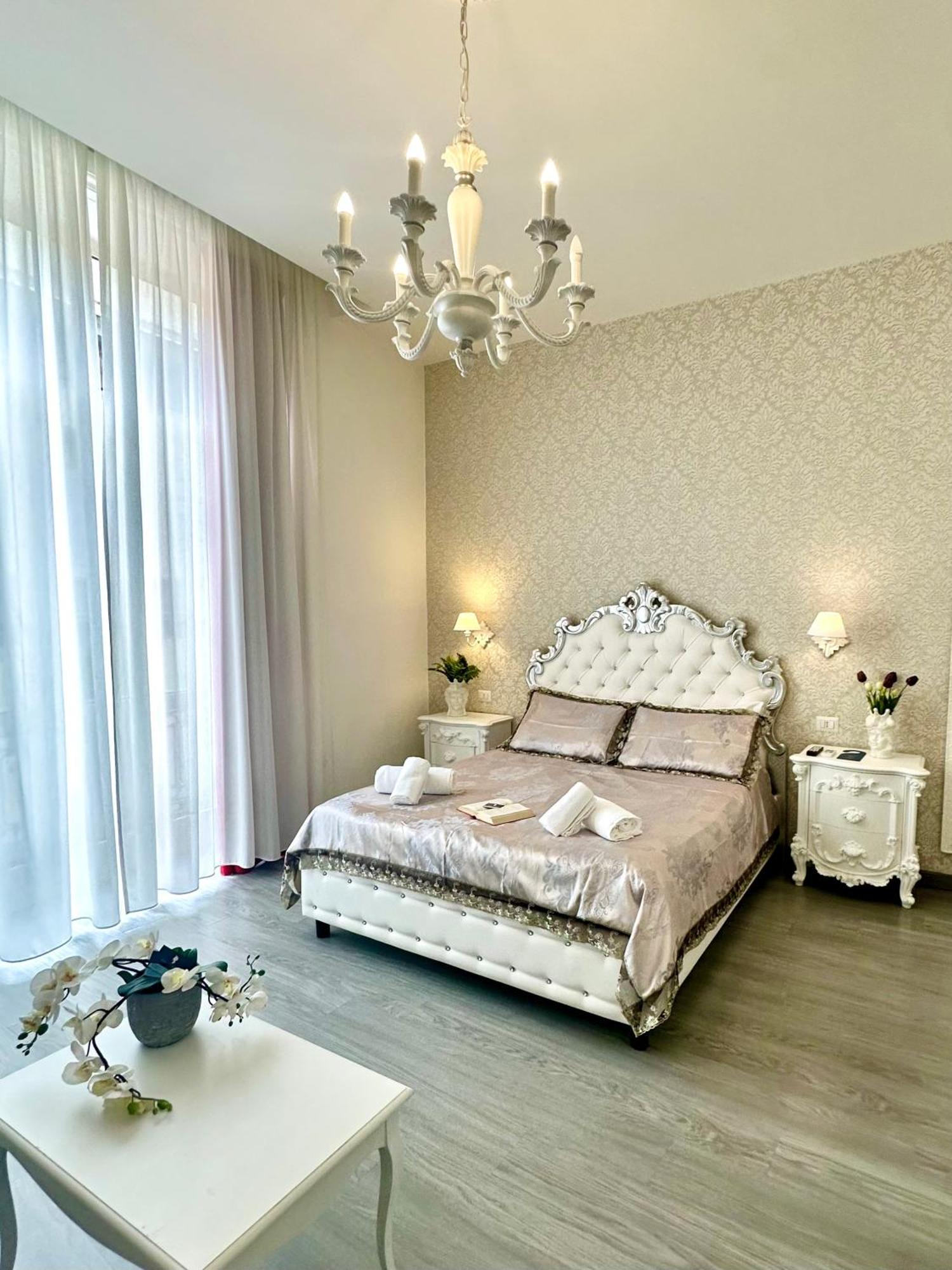 Palazzo Chiatamone Hotell Napoli Eksteriør bilde