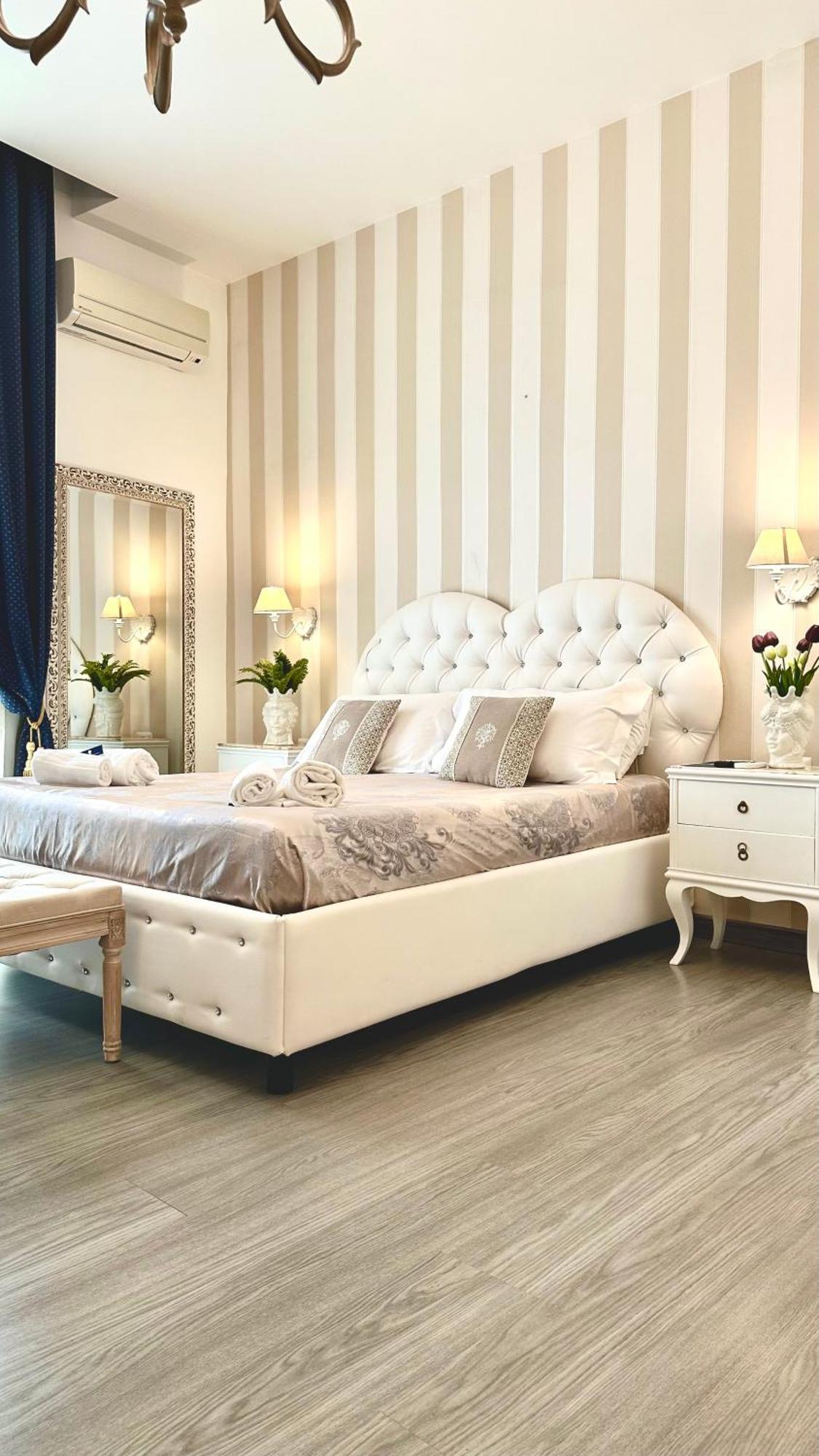 Palazzo Chiatamone Hotell Napoli Eksteriør bilde