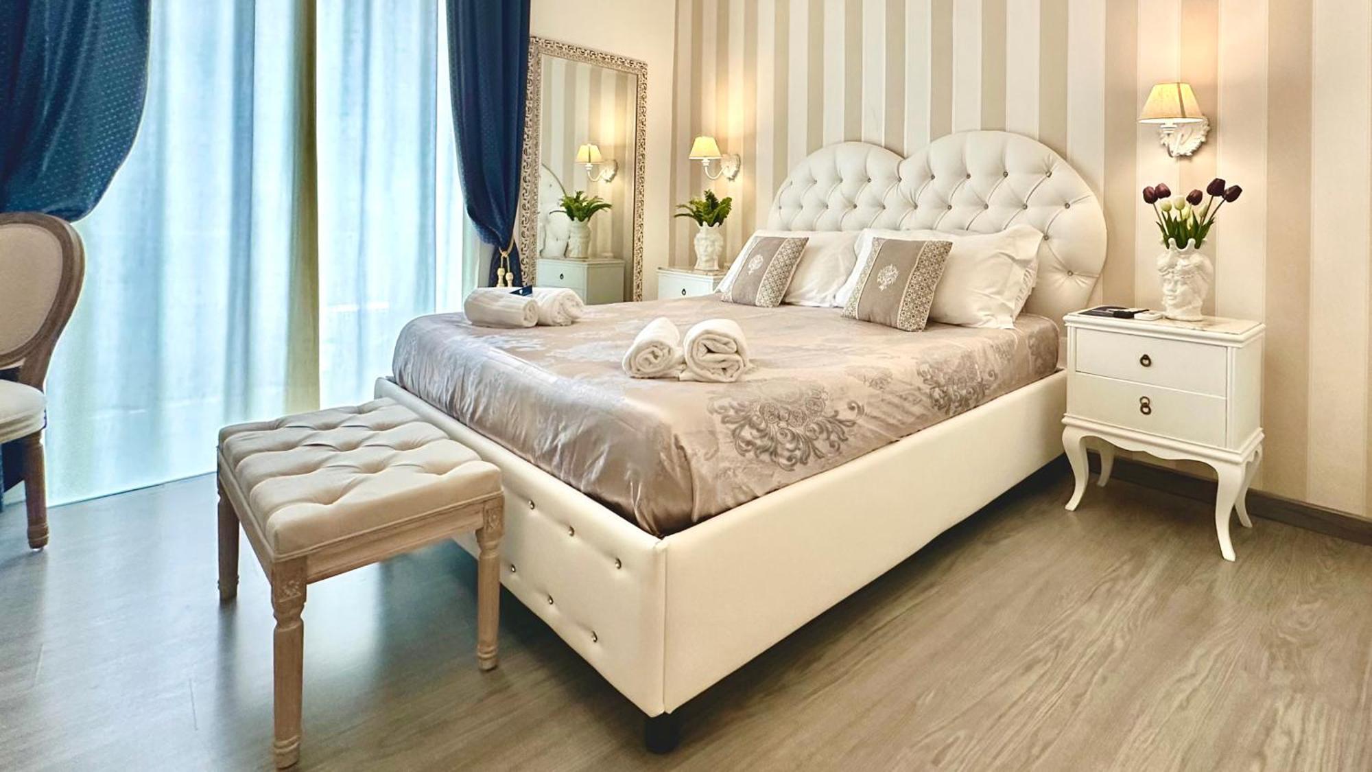 Palazzo Chiatamone Hotell Napoli Eksteriør bilde