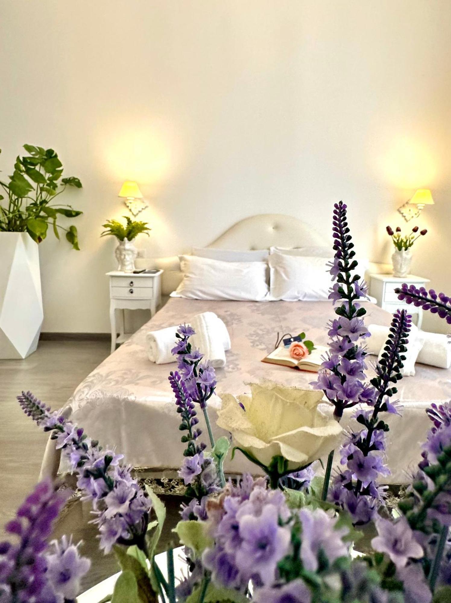 Palazzo Chiatamone Hotell Napoli Eksteriør bilde