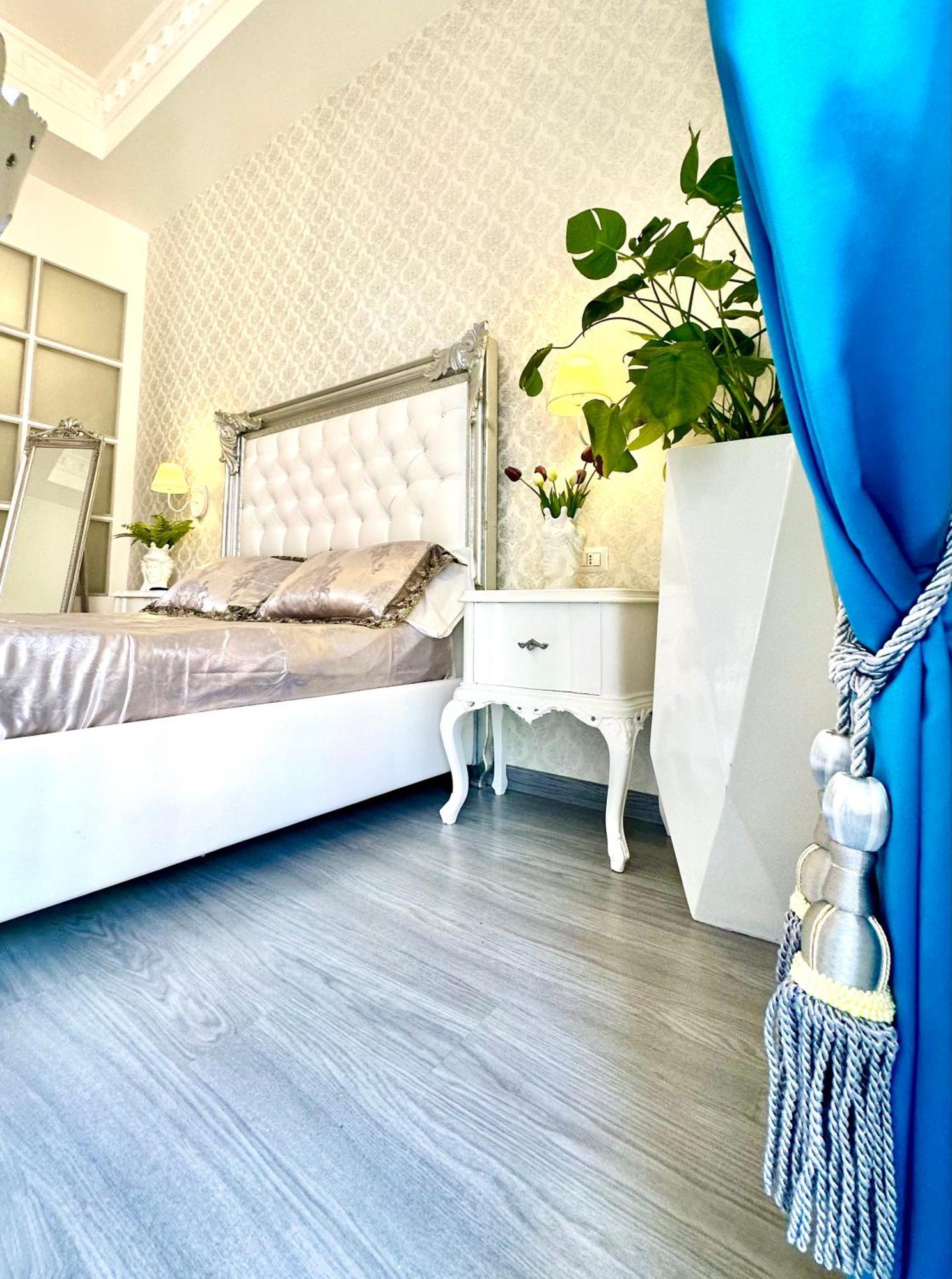 Palazzo Chiatamone Hotell Napoli Eksteriør bilde